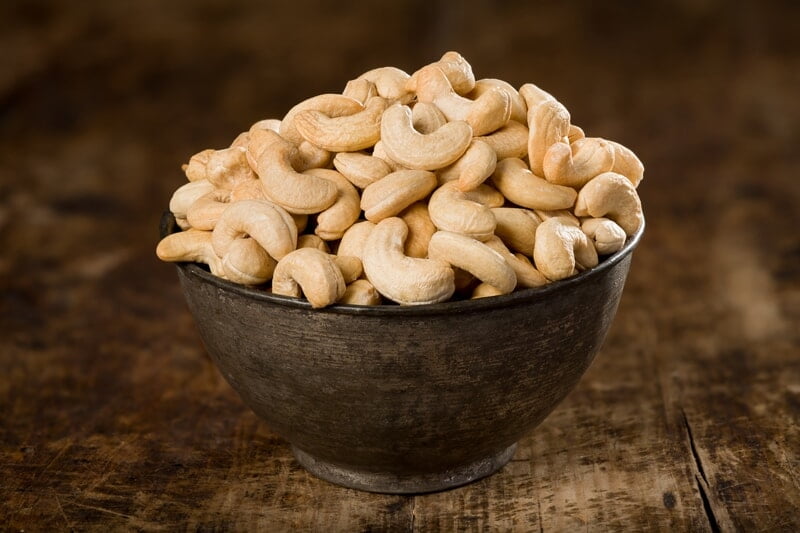Cashew nuts raw - W240